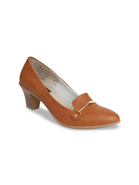 

VALIOSAA Women Tan Brown Solid Pumps