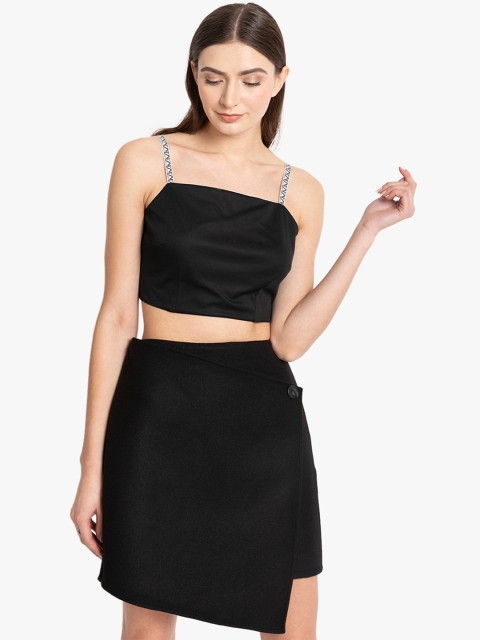 

Kazo Women Black Solid Crop Top