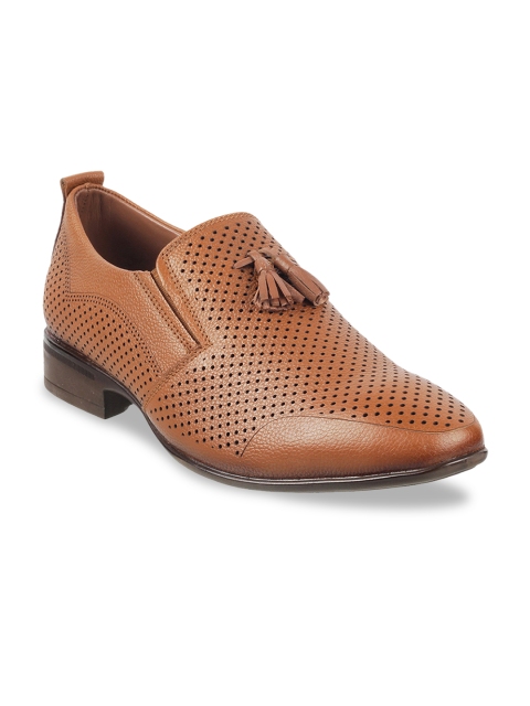 

Mochi Men Tan Brown Textured Formal Tasselled Loafers