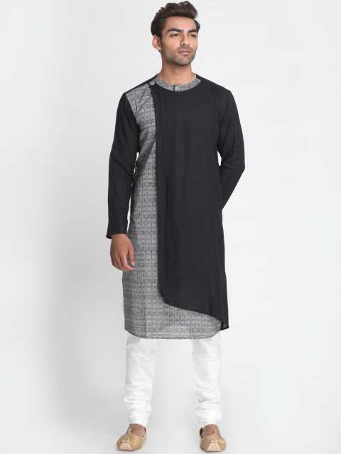 

Nakshi Men Black & Grey Colourblocked Straight Kurta