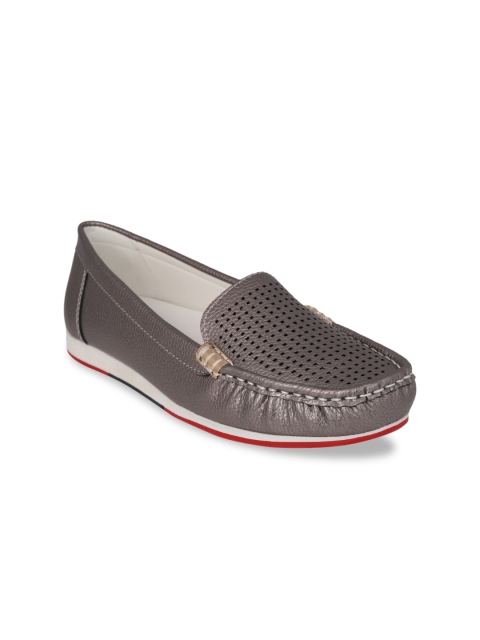 

pelle albero Women Grey Loafers