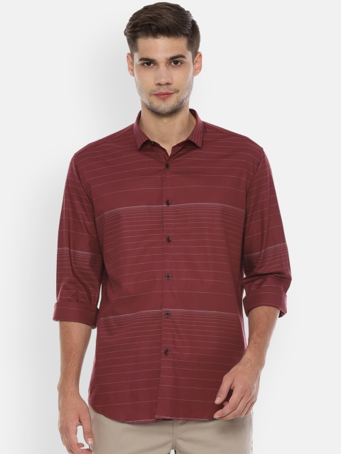 

V Dot Men Brown Slim Fit Striped Casual Shirt