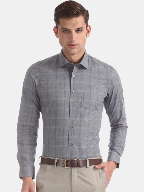 

Arrow Men Grey Slim Fit Checked Formal Shirt