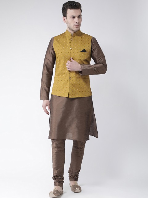 

DEYANN Men Yellow & Brown Dupion Silk Kurta Set