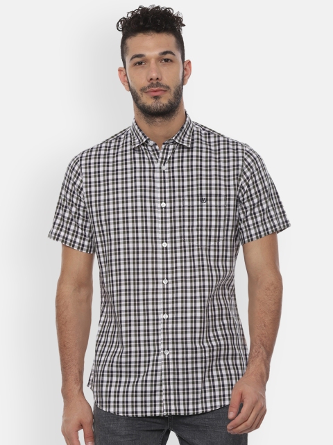 

Van Heusen Sport Men White & Black Slim Fit Checked Casual Shirt