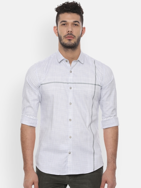 

V Dot Men White Skinny Fit Striped Casual Shirt