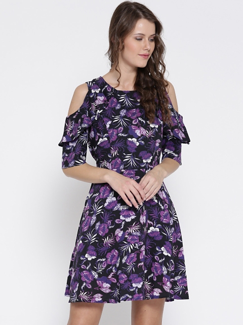 

Sera Women Black Floral Printed Fit and Flare Dress