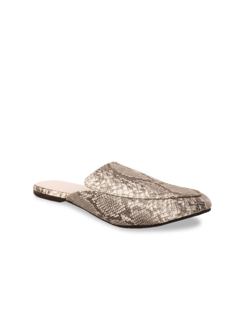 

Siendo Desi Women Grey Textured Mules