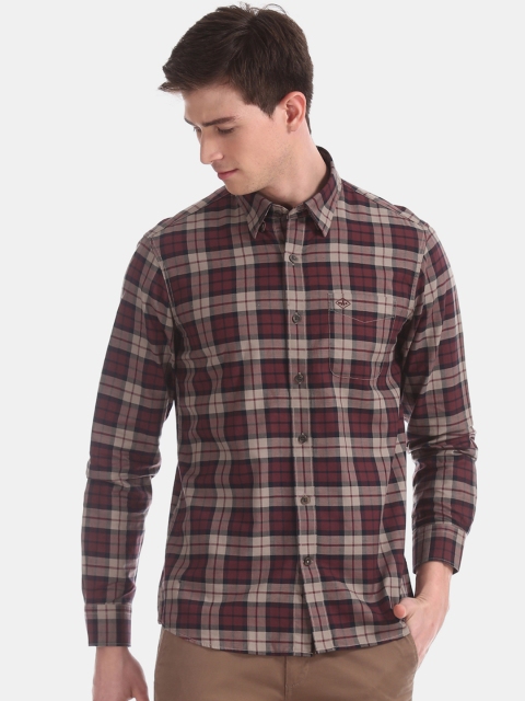 

Arrow Sport Men Maroon & Beige Slim Fit Checked Casual Shirt