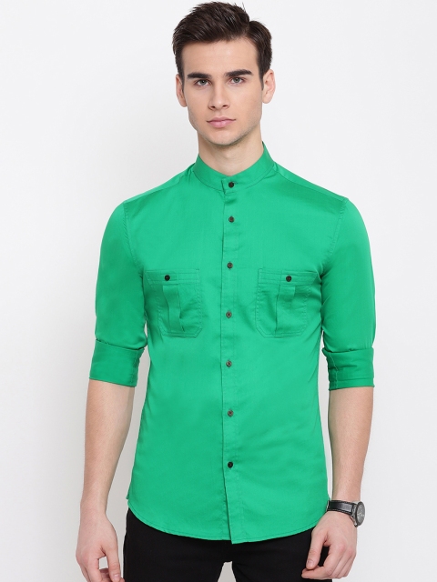 

AC&F Men Green Slim Fit Solid Casual Shirt
