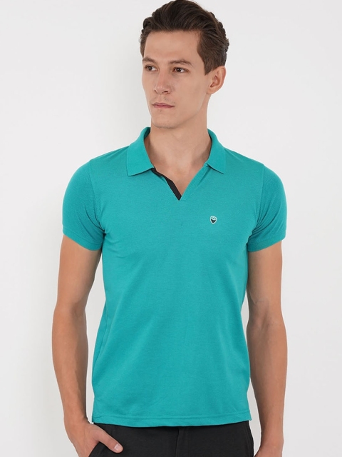 

Sweet Dreams Men Blue Solid T-shirt