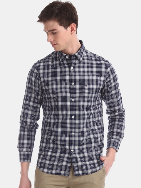 

Arrow Sport Men Blue & Off-White Slim Fit Checked Casual Shirt