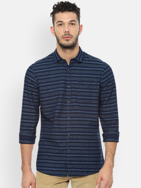 

Solly Jeans Co. Men Navy Blue Regular Fit Striped Casual Shirt