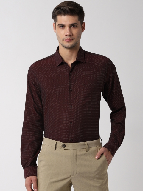 

Peter England Men Maroon Regular Fit Self Design Formal Shirt