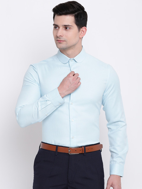 

AC&F Men Blue Slim Fit Striped Formal Shirt