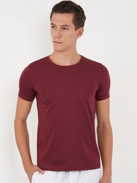 

Sweet Dreams Men Burgundy Solid Lounge Tshirt 8907668790392