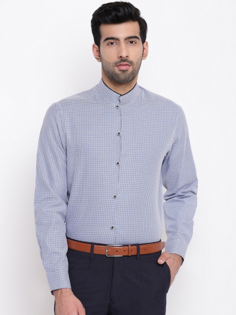 

AC&F Men Blue Regular Fit Checked Formal Shirt