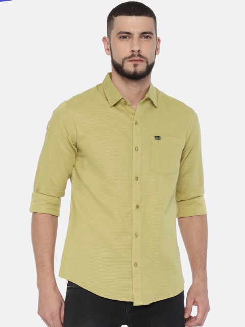 

The Indian Garage Co Men Beige Slim Fit Striped Casual Shirt