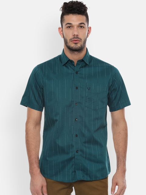 

Allen Solly Men Green Slim Fit Printed Casual Shirt