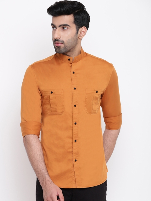 

AC&F Men Orange Slim Fit Solid Casual Shirt