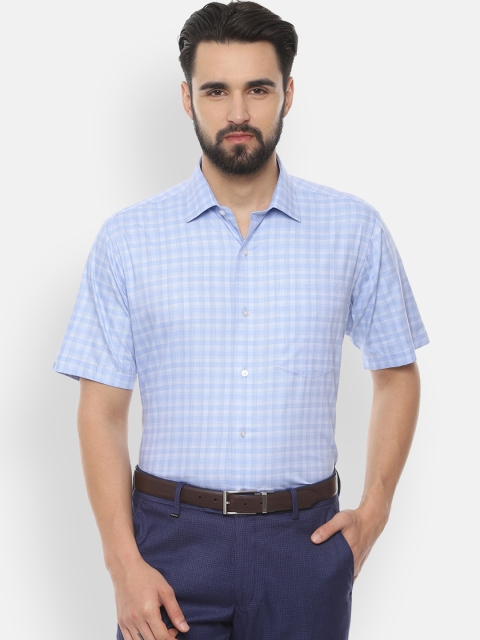 

Van Heusen Men Blue Regular FitChecked Formal Shirt