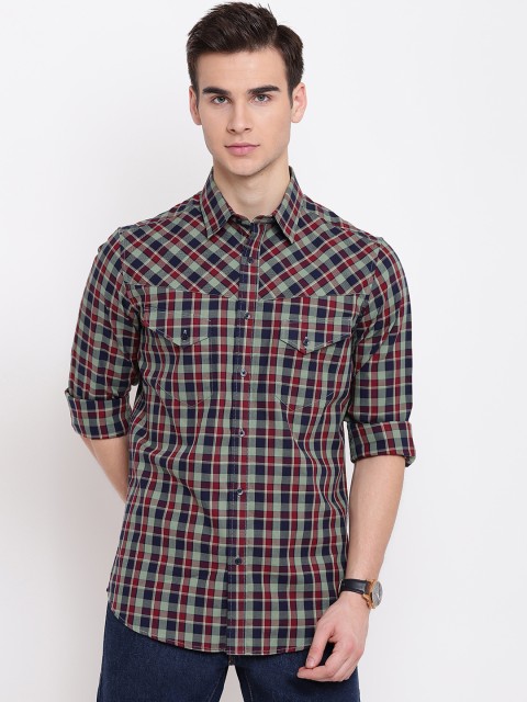 

AC&F Men Green Regular Fit Checked Casual Shirt
