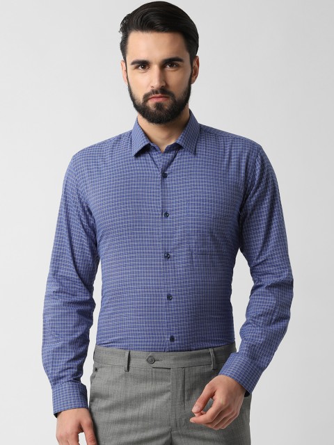 

Peter England Men Blue & White Regular Fit Checked Formal Shirt