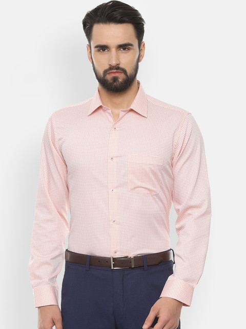 

Van Heusen Men Peach-Coloured Boxy Checked Formal Shirt