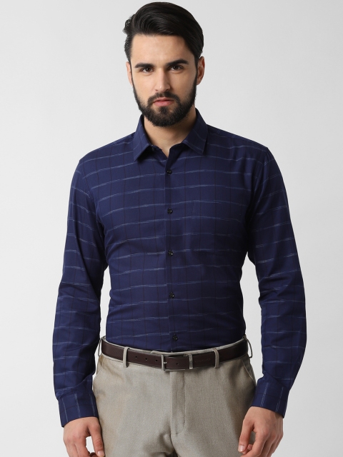 

Peter England Men Navy Blue Regular Fit Checked Formal Shirt