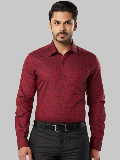 

Raymond Men Maroon Regular Fit Self Design Formal Shirt