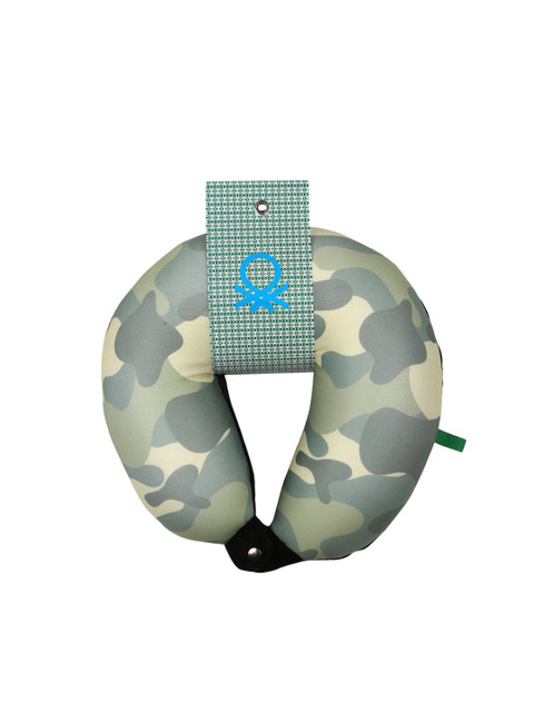 

United Colors of Benetton Unisex Green Camouflage Print Neck Pillow