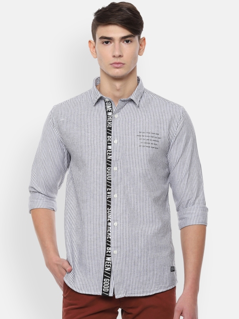 

People Men White & Black Regular Fit Striped Casual Shirt