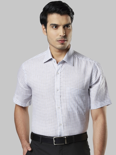 

Raymond Men White & Blue Regular Fit Checked Formal Shirt