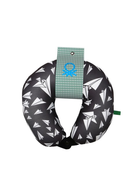 

United Colors of Benetton Unisex Black & White Printed Neck Pillow
