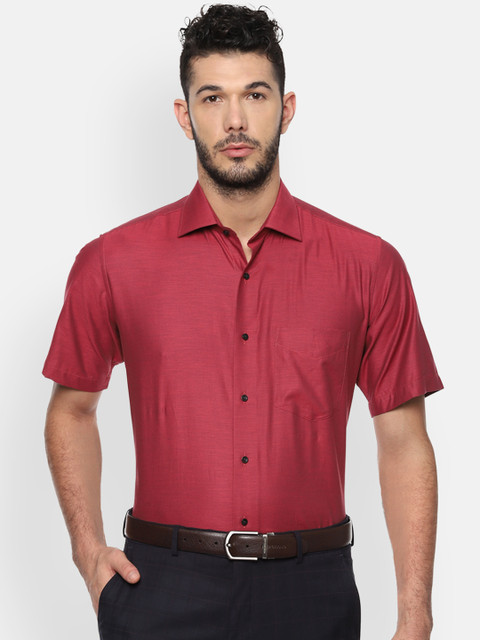 

Van Heusen Men Maroon Regular Fit Solid Formal Shirt