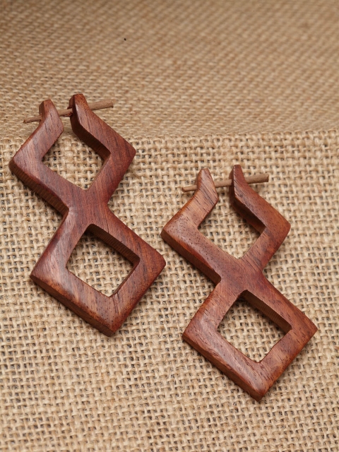 

PANASH Brown Quirky Handcrafted Hoop Earrings