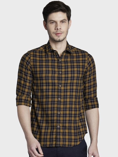 

ColorPlus Men Brown Slim Fit Checked Casual Shirt