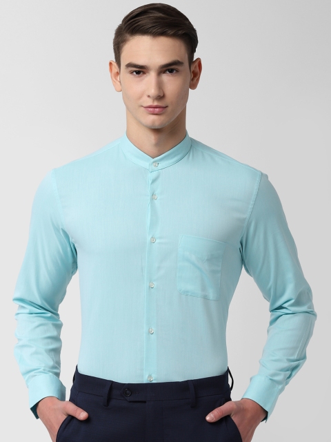 

Peter England Men Blue Regular Fit Solid Formal Shirt