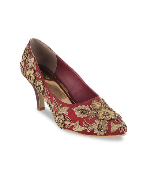 

Mochi Women Maroon & Gold-Toned Embellished Pumps
