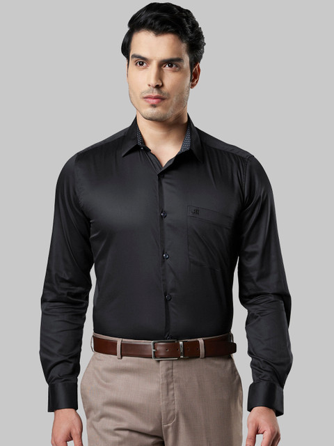 

Raymond Men Black Regular Fit Solid Casual Shirt
