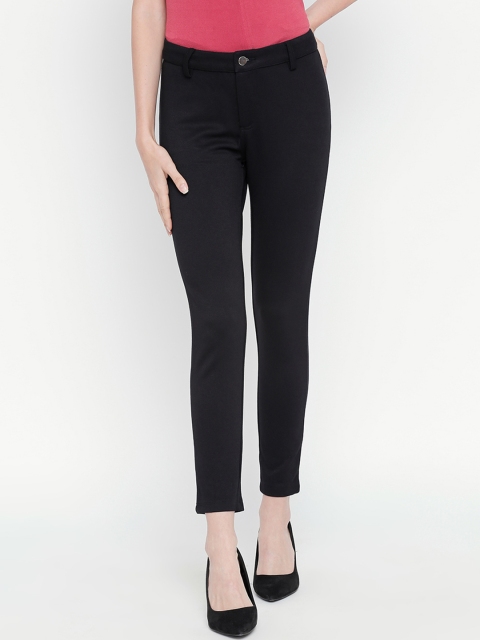

Honey by Pantaloons Women Black Regular Fit Solid Regular Trousers