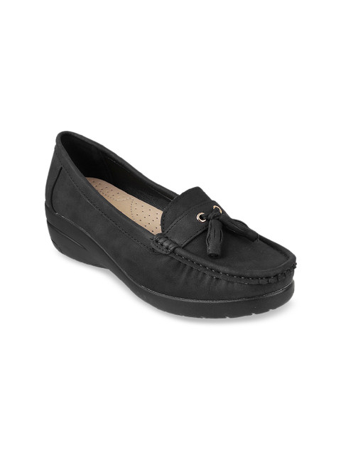 

Mochi Women Black Solid Pumps