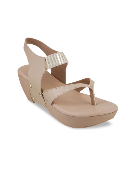 

Metro Women Beige Solid Sandals