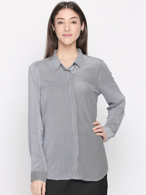 

Annabelle by Pantaloons Women White & Navy Blue Regular Fit Striped Formal Shirt