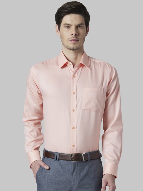 

Park Avenue Men Peach-Coloured Regular Fit Self-Checked Formal Shirt