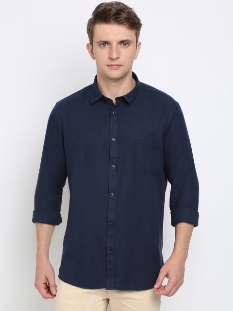 

Crocodile Men Navy Blue Twill Weave Slim Fit Solid Casual Shirt