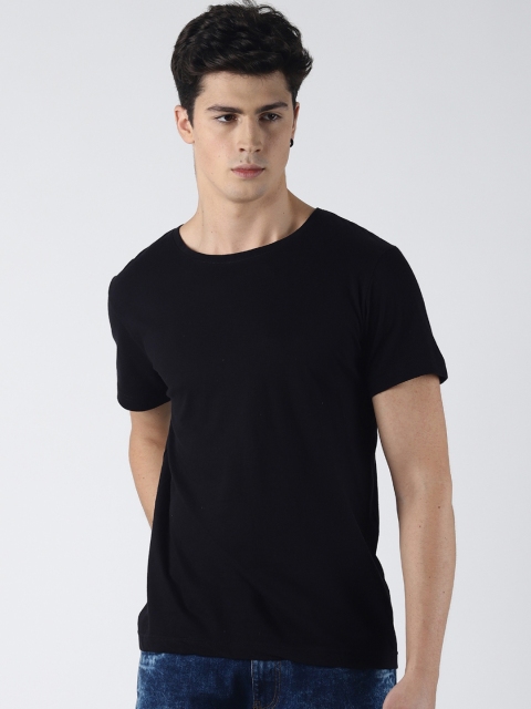 

Blue Saint Men Black Solid Round Neck T-shirt