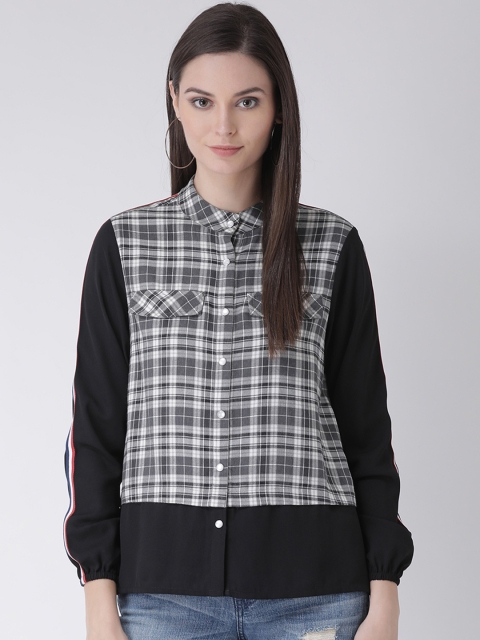 

Texco Women Black & Grey Regular Fit Checked Casual Shirt