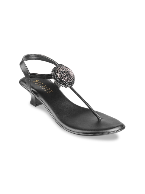 

Wet Blue Women Black Solid Kitten Heels