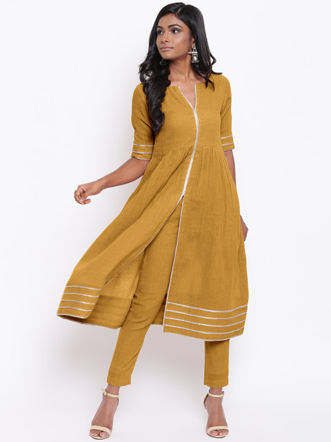 

trueBrowns Women Mustard Striped Kurta with Pyjamas